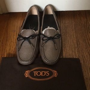 💯Authentic Tod’s Driving Shoes